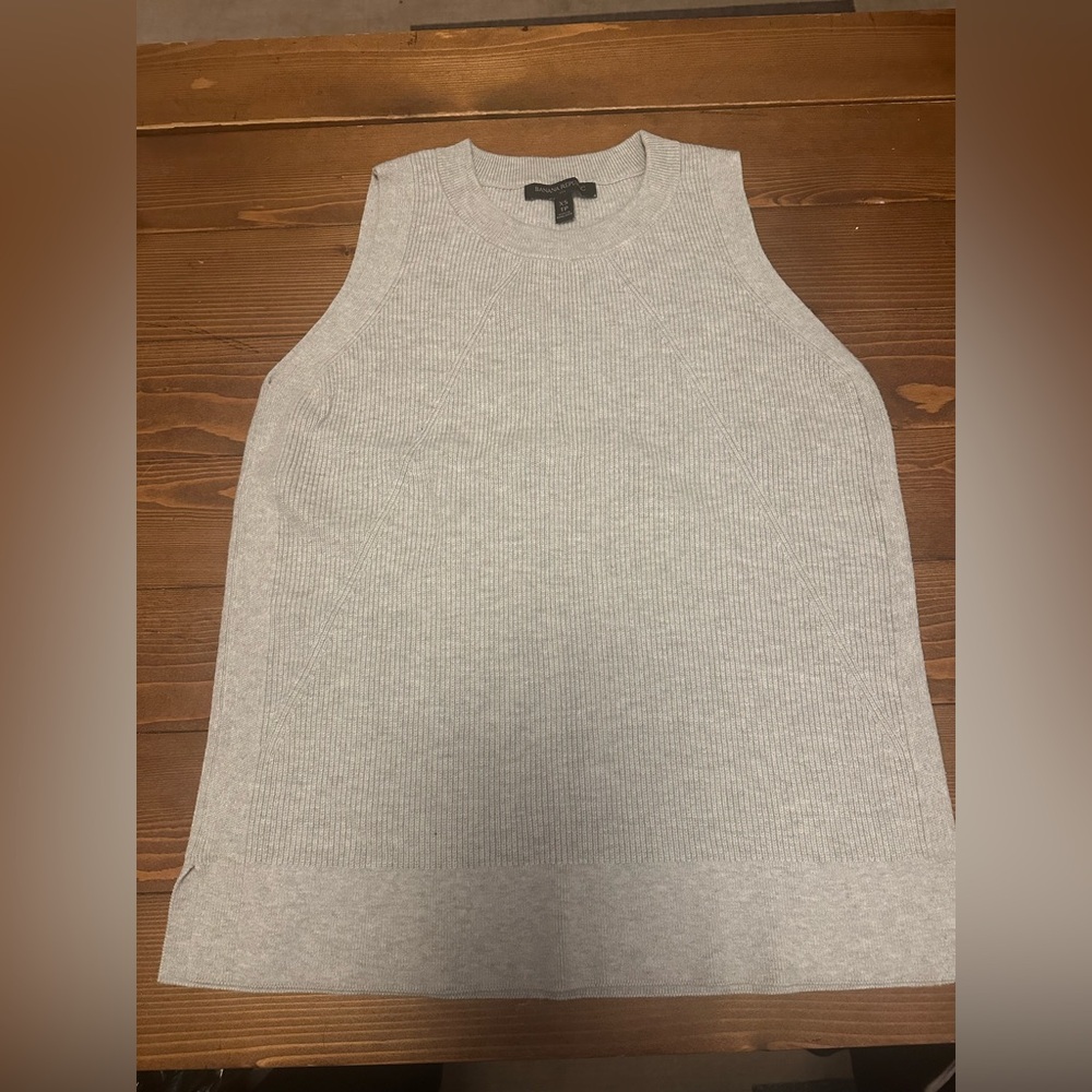 Banana Republic Light Gray Knit Sweater
